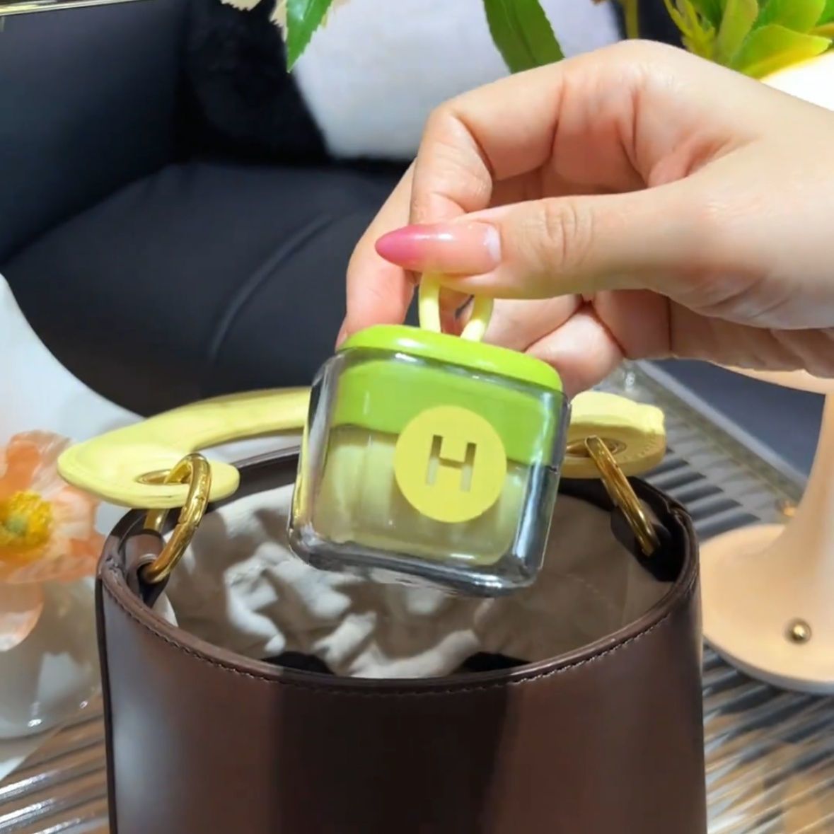 Multi-functional Cleaning Portable Home Does Not Hurt Clothes Burr Removing Ball Roller Lent Remover