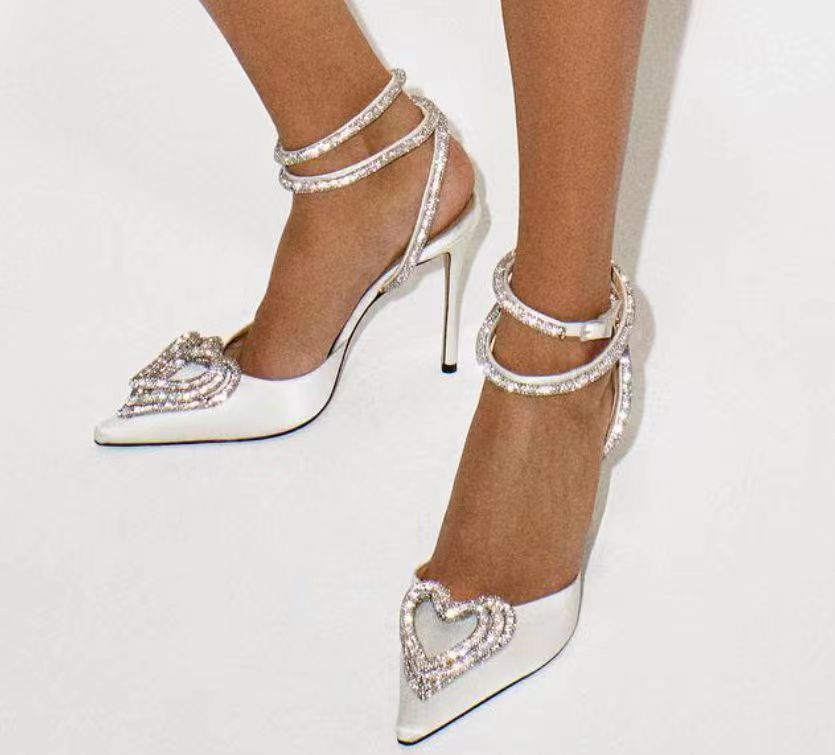 Fashionable All-match Heart-shaped Rhinestone Sandals