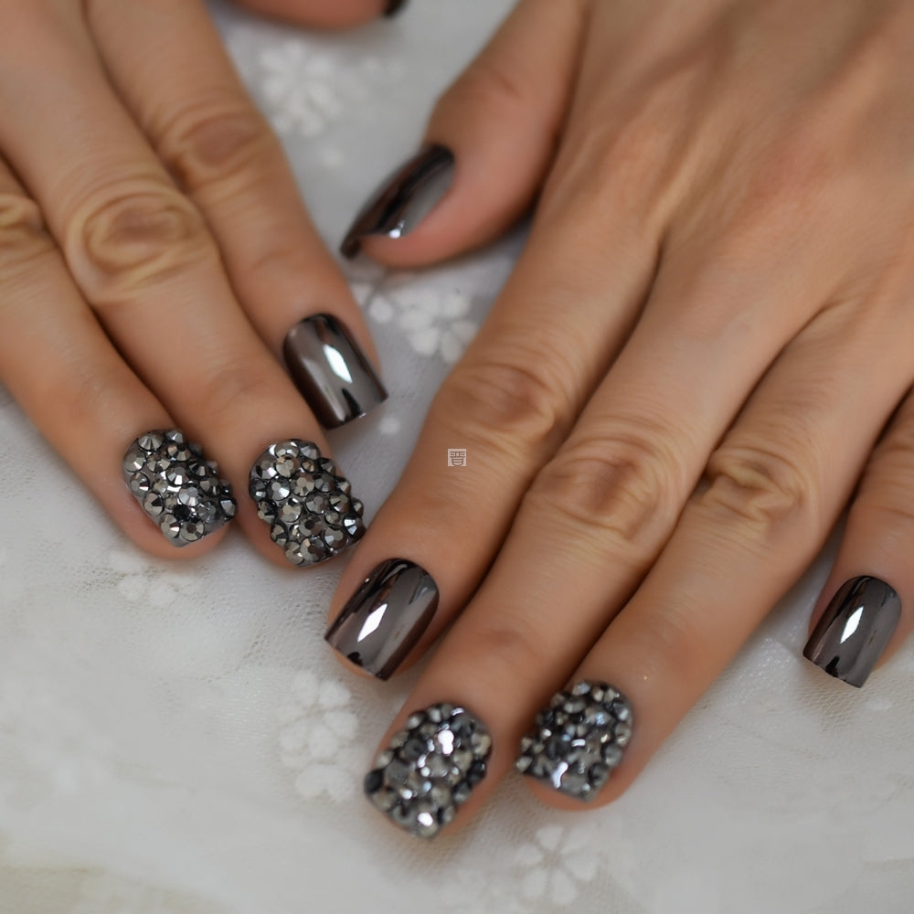 Metal false nails